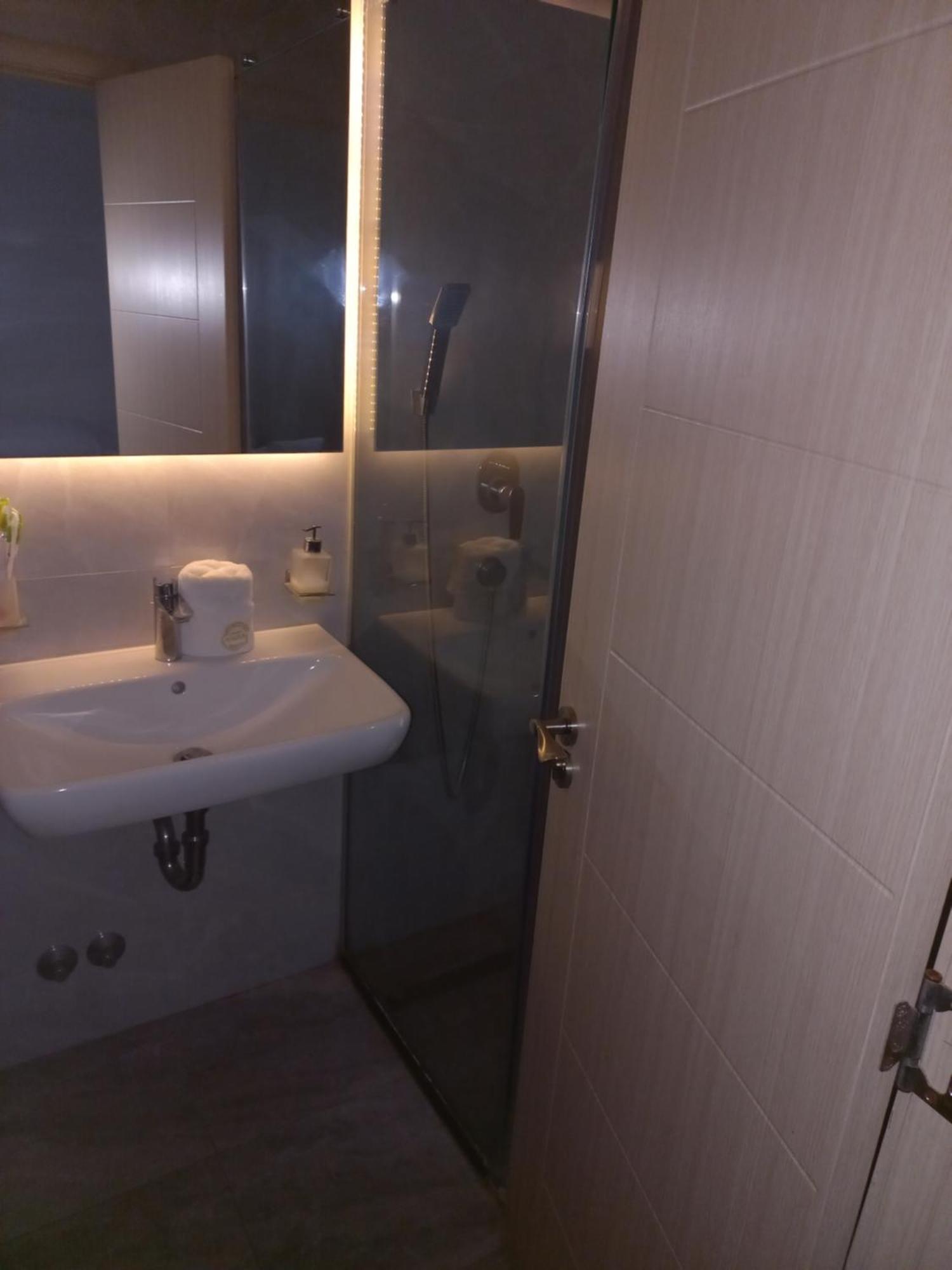 Asuka Apartmani 飞鸟客 Surčin Szoba fotó